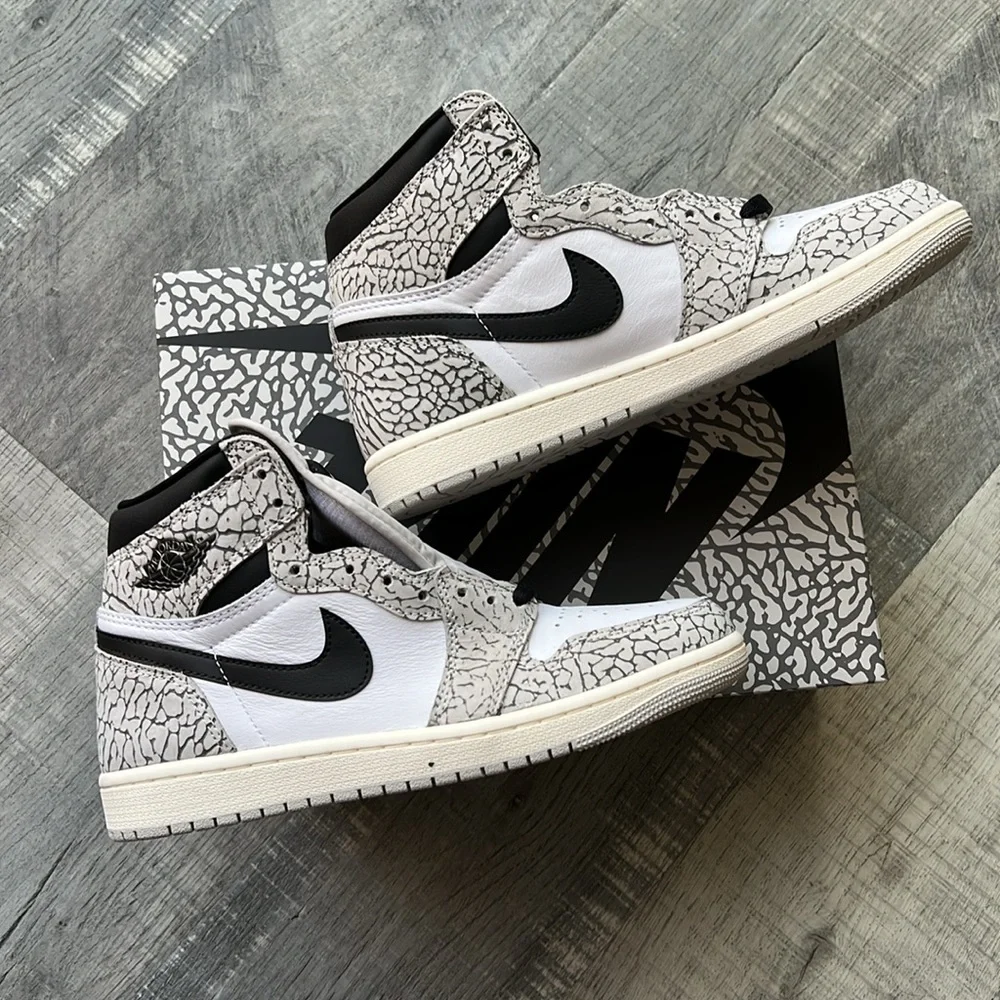 Nike Air Jordan 1 retro high OG NEW WITH BOX - Picture 5 of 10